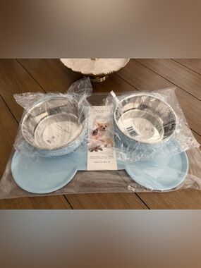 🐾 3 PC Laura Ashley Blue Stainless Steel Dog Bowls &  Non-Slip Mat Bone Shape